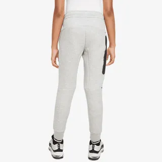 Nike Sportswear 