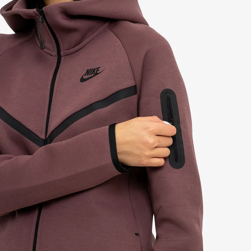 Nike Sportswear 