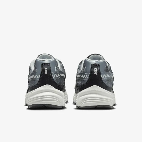 Nike NIKE INITIATOR SC 