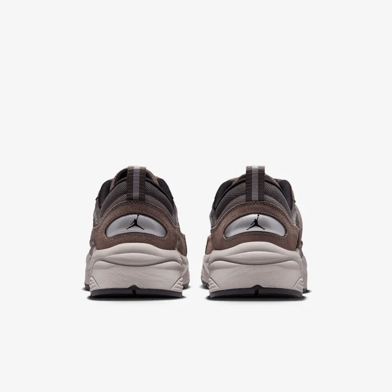 Nike JORDAN TRUNNER O/S 
