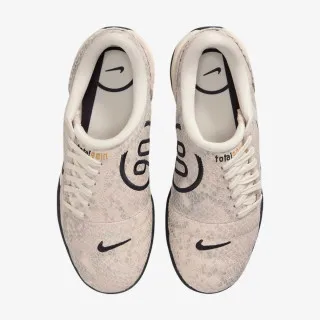 Nike Total 90 SE 