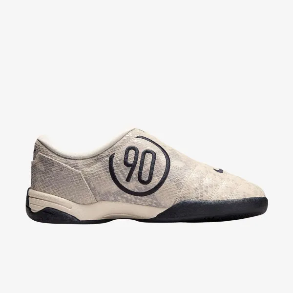 Nike Total 90 SE 