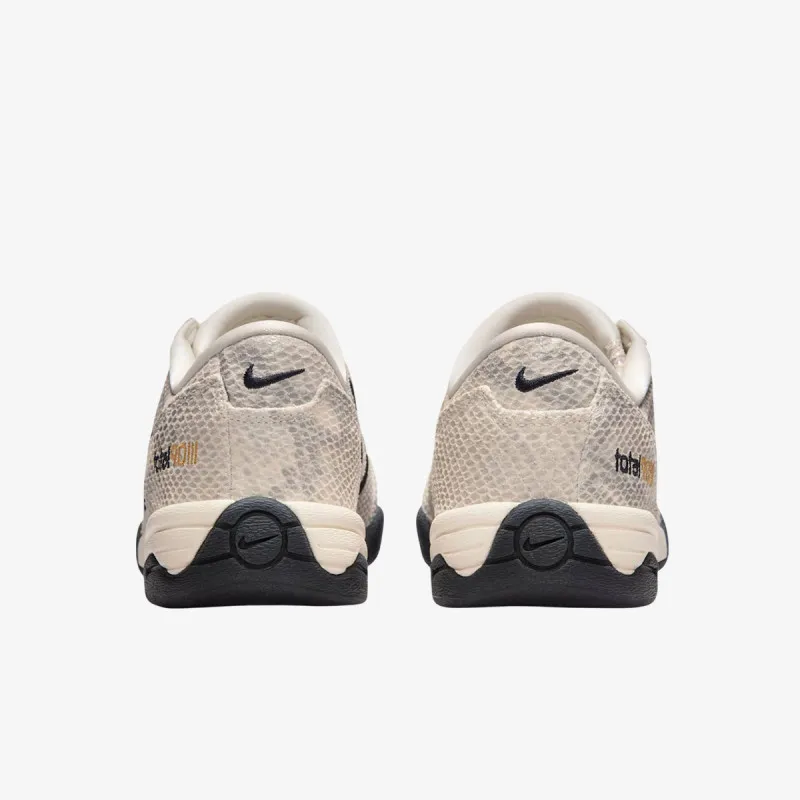 Nike Total 90 SE 