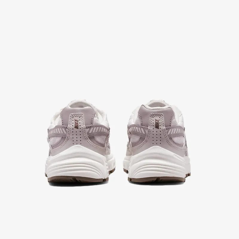 Nike Initiator 