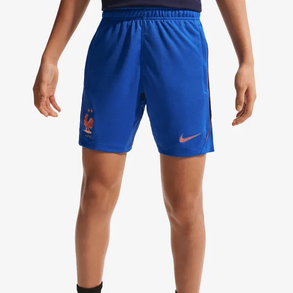 Nike FFF Strike 