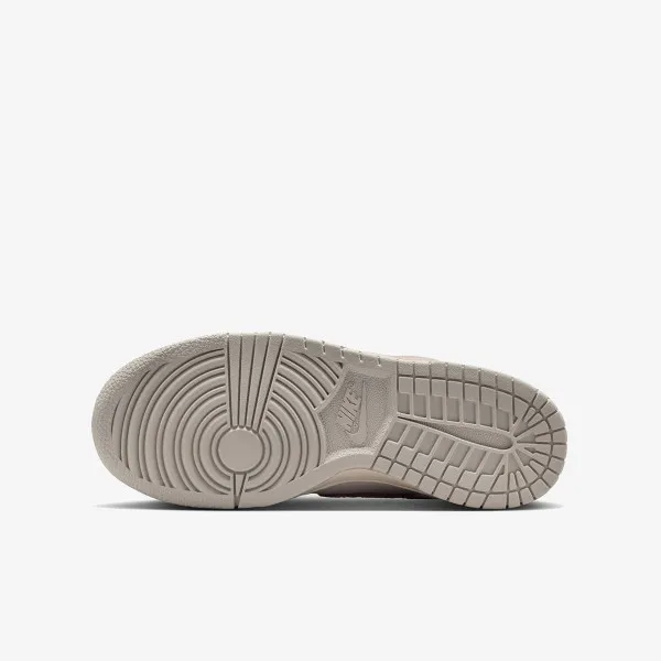Nike Dunk Low SE 