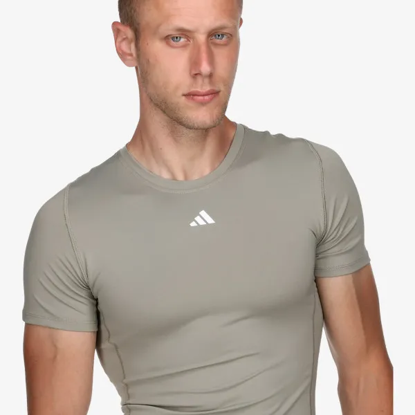 adidas T-shirt Techfit 