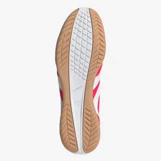 adidas Predator Club In Sala 
