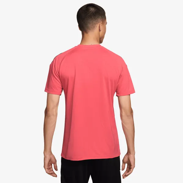 Nike Strike 