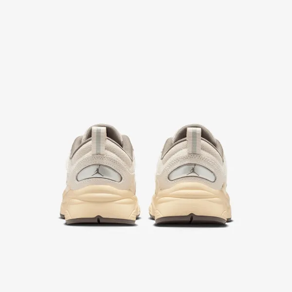 Nike JORDAN TRUNNER O/S BG 
