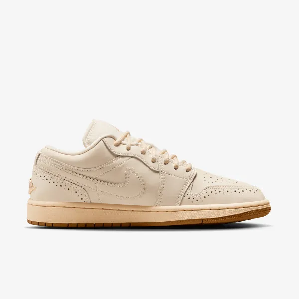 Nike WMNS AIR JORDAN 1 LOW SE 