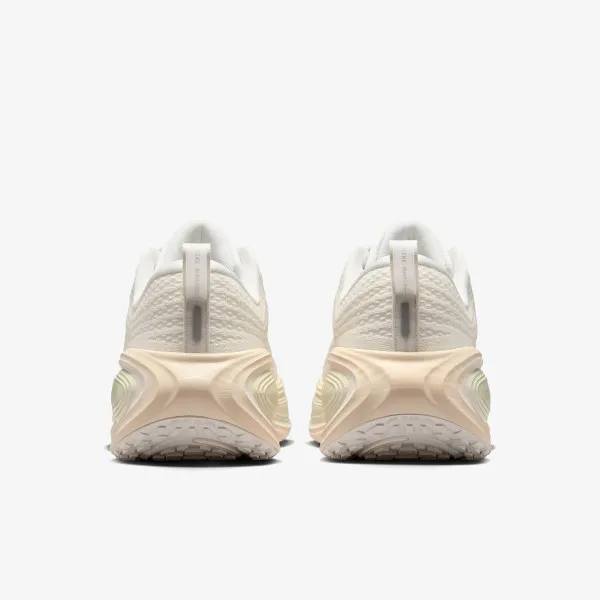 Nike W NIKE VOMERO PLUS ESS 