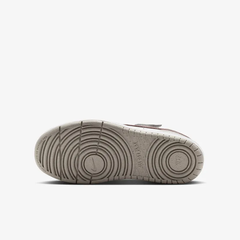 Nike Court Borough Essential Plus 