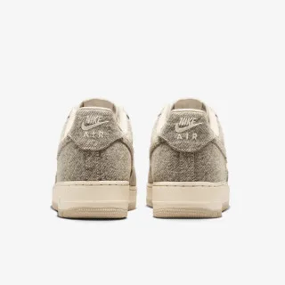Nike AIR FORCE 1 '07 LV8 