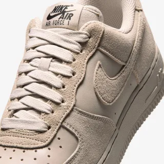 Nike WMNS AIR FORCE 1 '07 