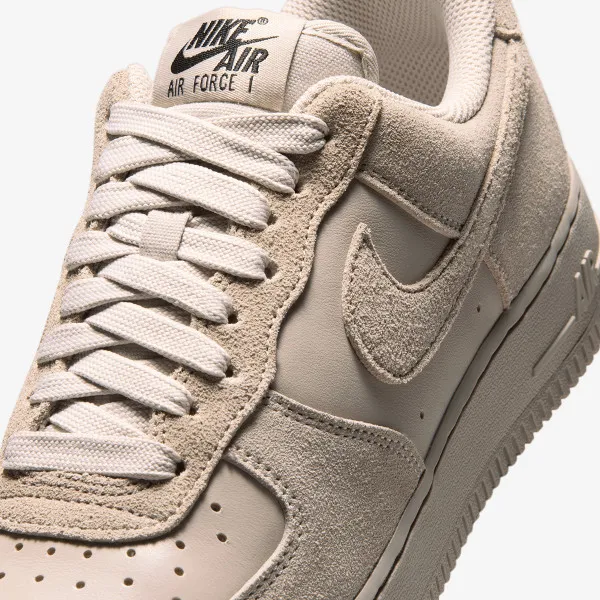 Nike WMNS AIR FORCE 1 '07 