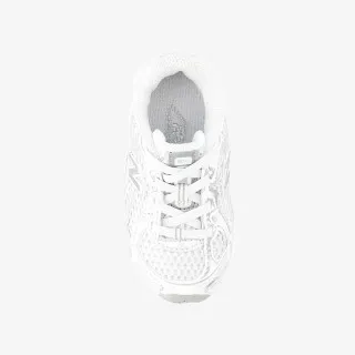 New Balance K 740 