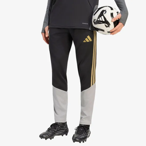 adidas JUVE EU TR PNT 
