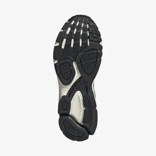 adidas SPIRITAIN 2000 