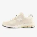 New Balance 2002R 