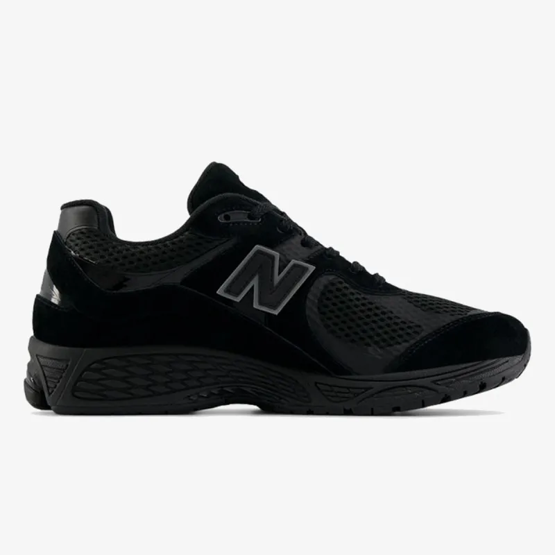 New Balance 2002R 
