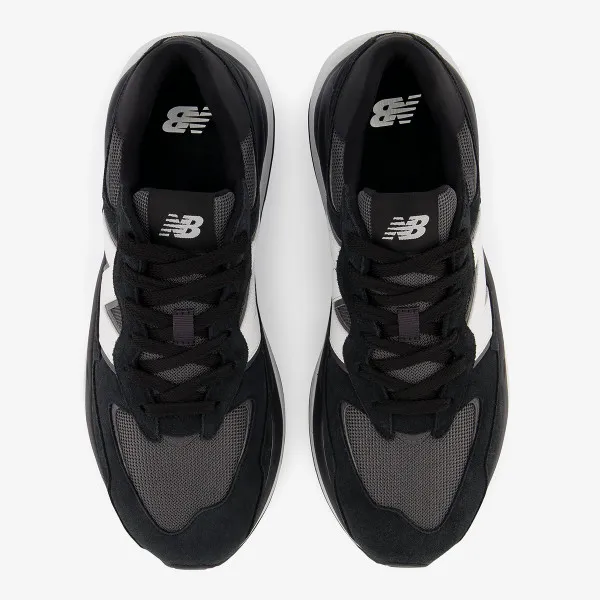New Balance 5740 
