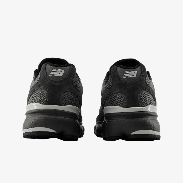 New Balance 603 