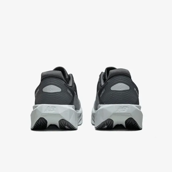 New Balance FCX 