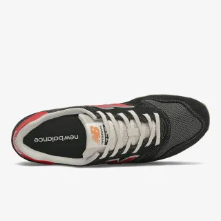 New Balance 373 