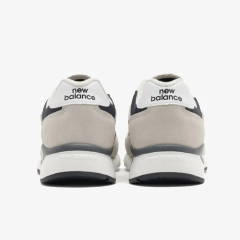 New Balance M 570 