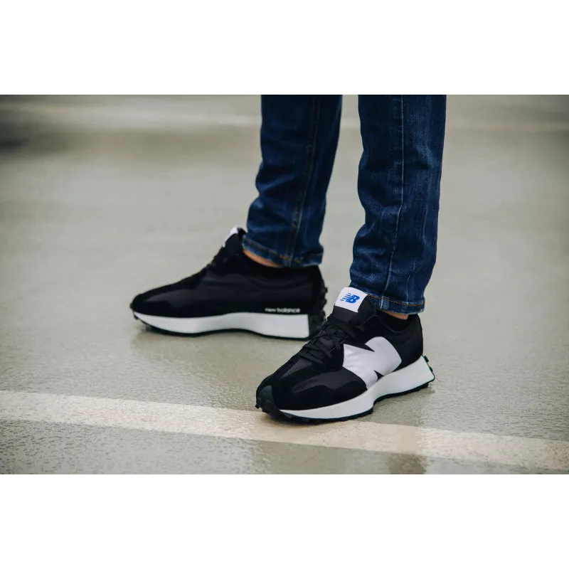 New Balance 327 