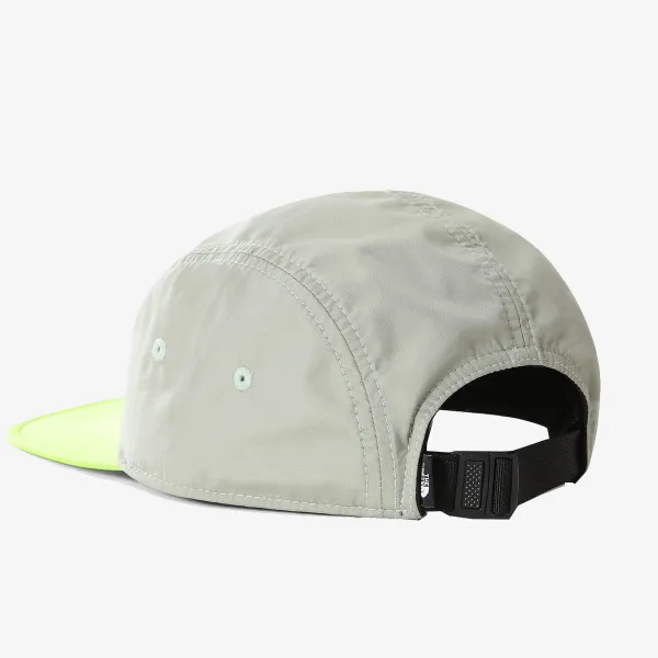 The North Face EU STREET 5 PANEL SHARPGREEN/GRAVEL/TEAG 