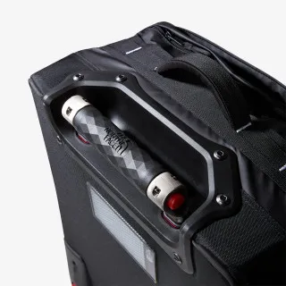 The North Face BASE CAMP VOYAGER 21 ROLLER 