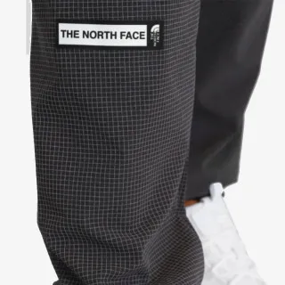 The North Face MOUNTAIN ATHLETICS WOVEN 
