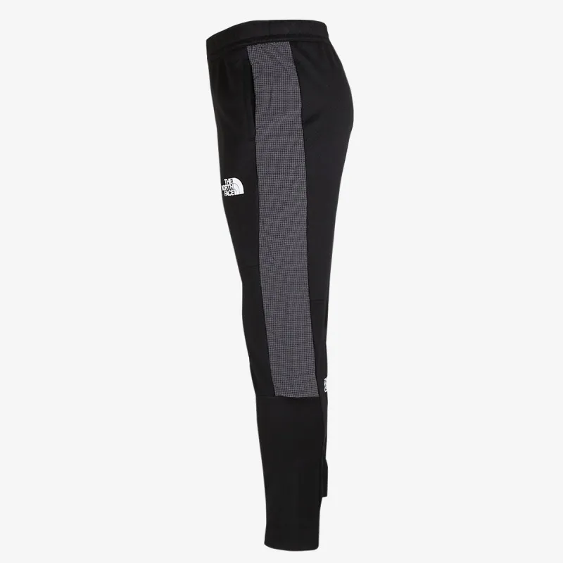 The North Face MOUNTAIN ATHLETICS CUFFED 