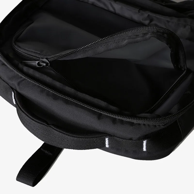 The North Face BASE CAMP VOYAGER DOPP KIT 