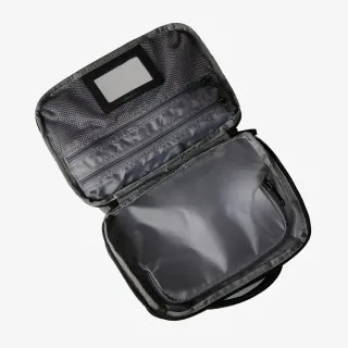 The North Face BASE CAMP VOYAGER TOILETRY KIT 