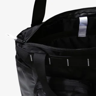 The North Face BASE CAMP VOYAGER TOTE 