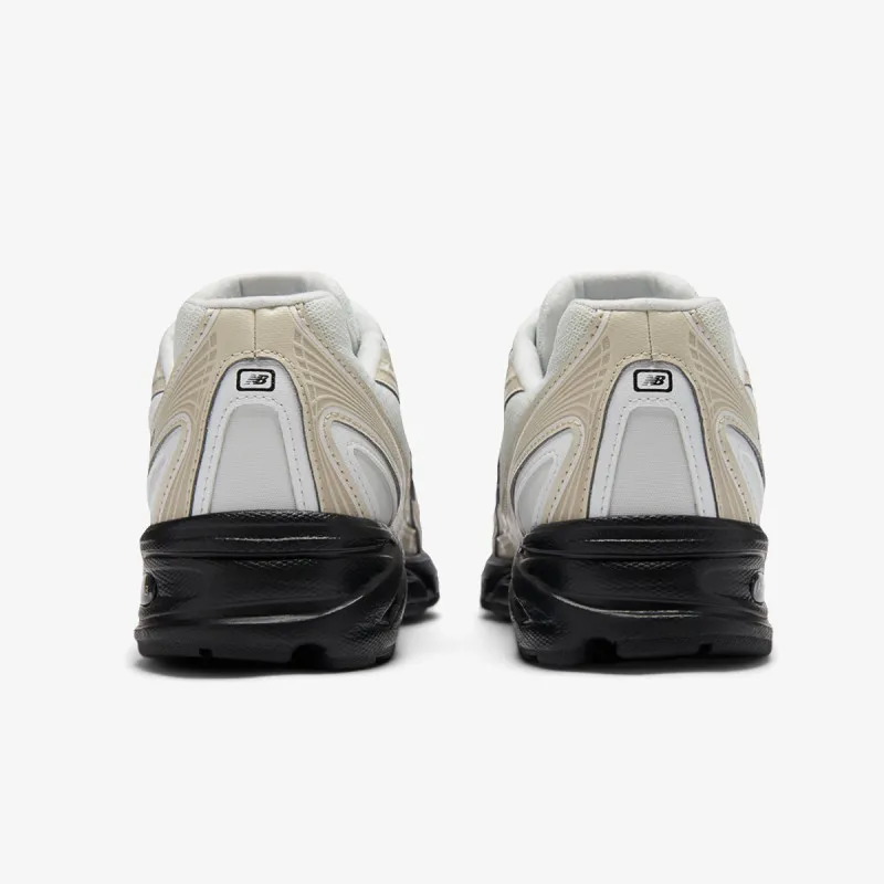 New Balance 740 