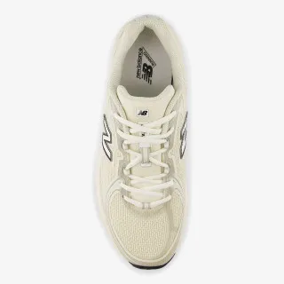 New Balance 740 