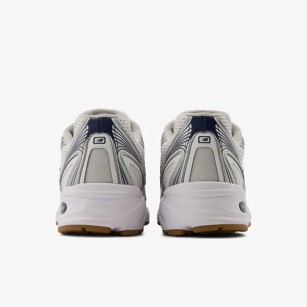New Balance 740 