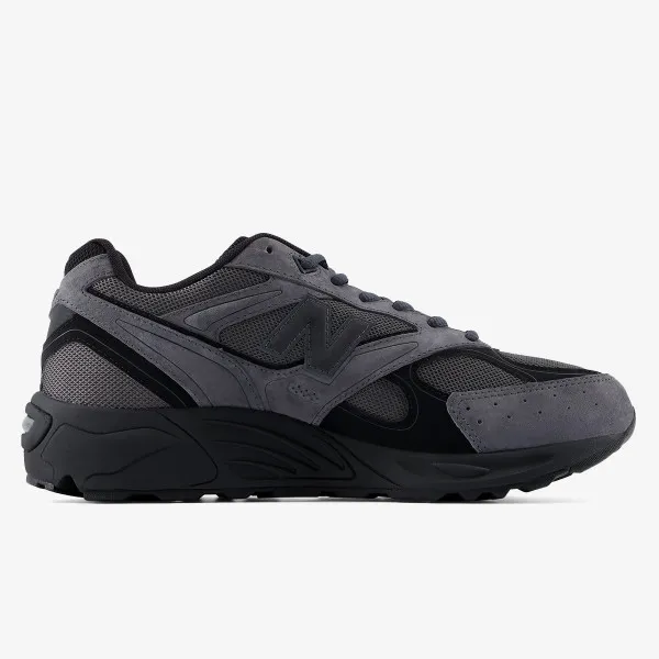 New Balance 880 