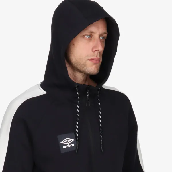 UMBRO MAJICA S KAPULJAČOM NA PATENT Only 