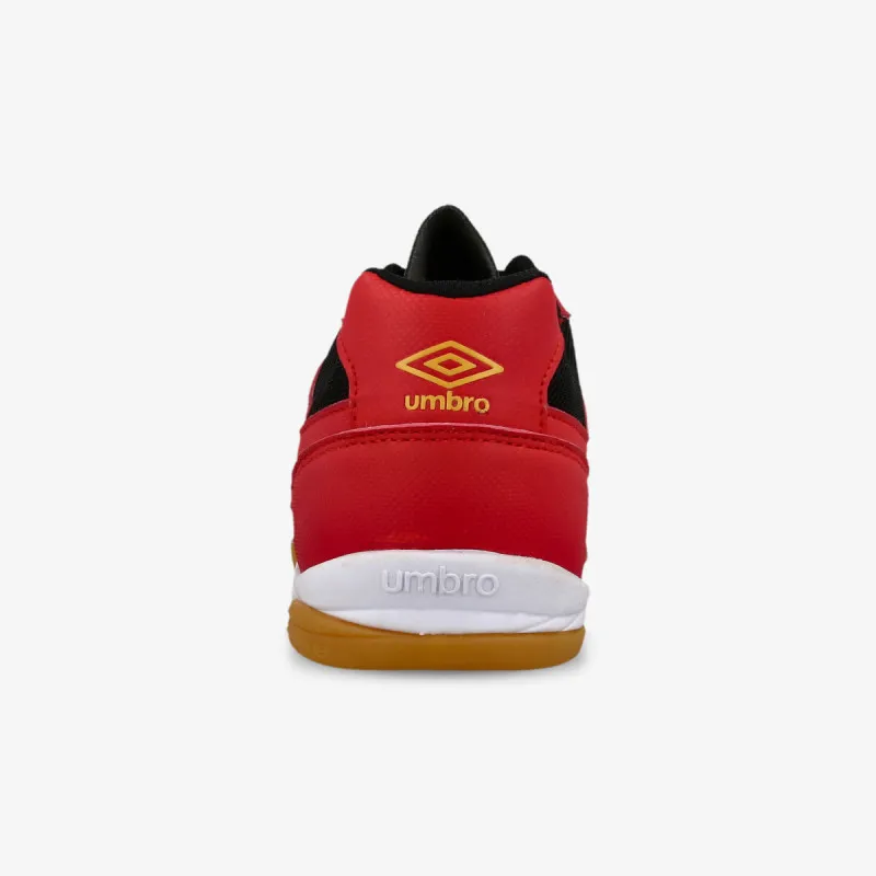 Umbro PIVOT IC 