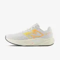 New Balance W FC Propel 