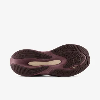New Balance FuelCell Propel v4 