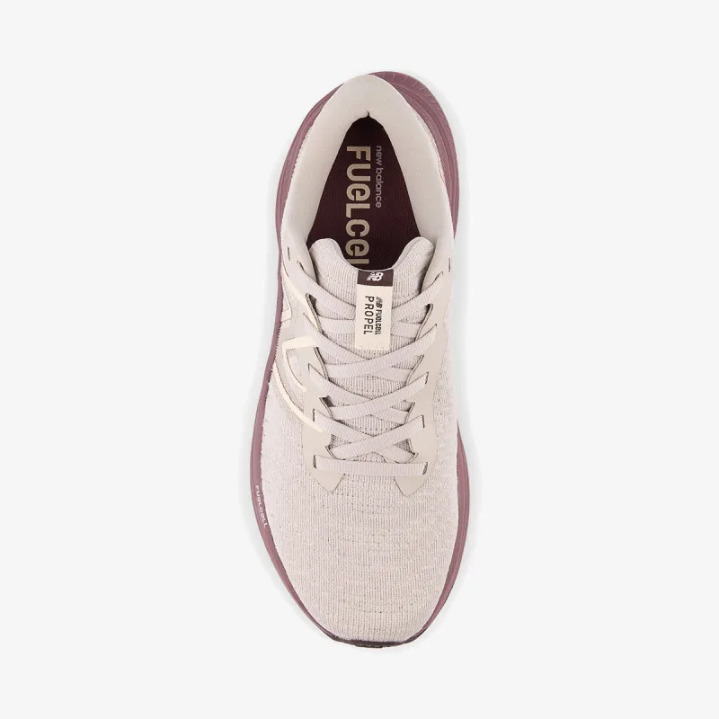 New Balance FuelCell Propel v4 