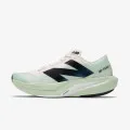 New Balance W FC Rebel 