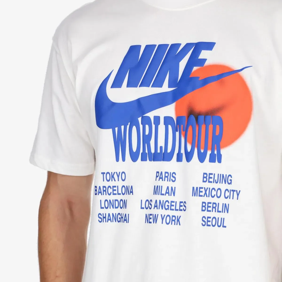 Nike T-shirt M NSW TEE WORLD TOUR 