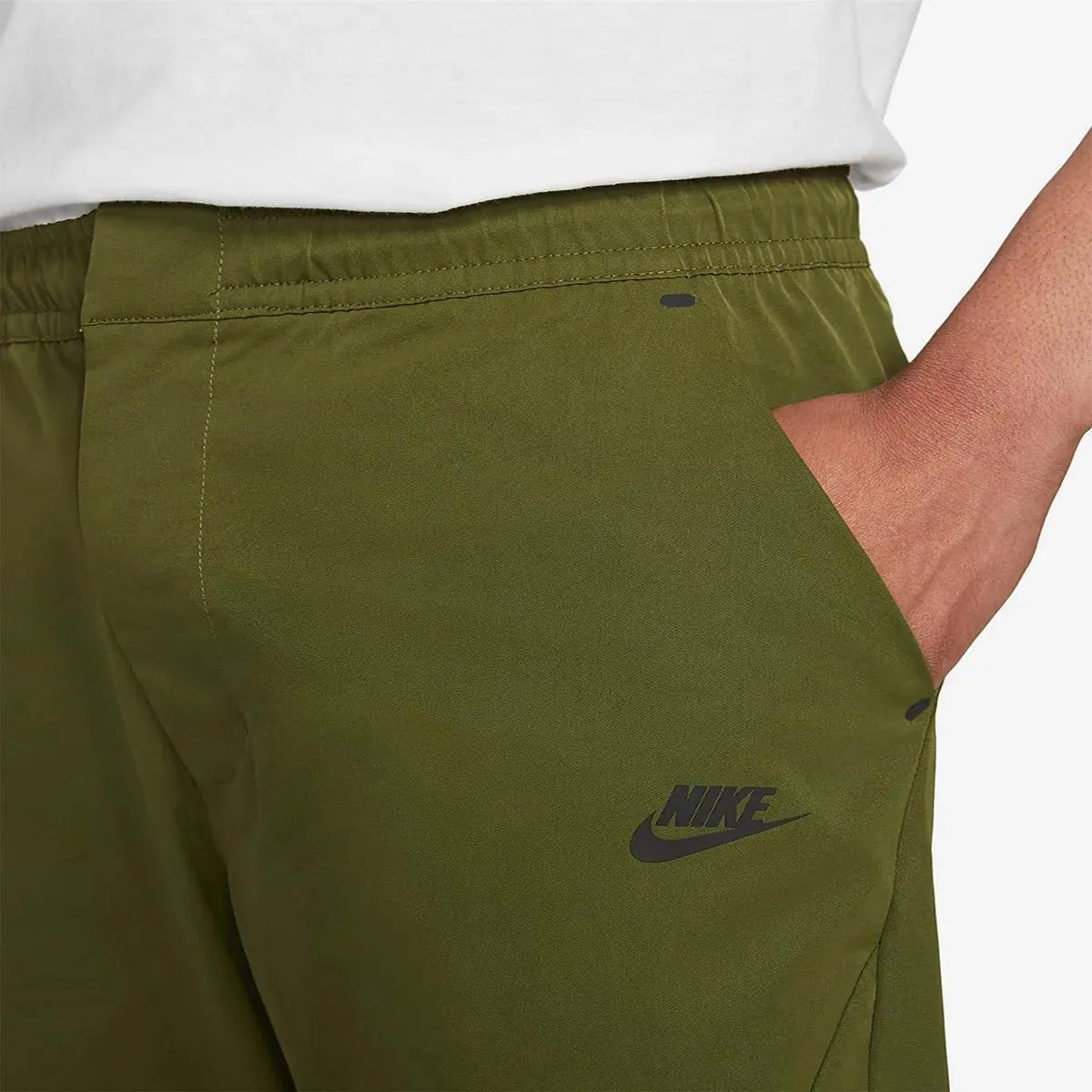 Nike Hlače Sportswear Tech Essentials 